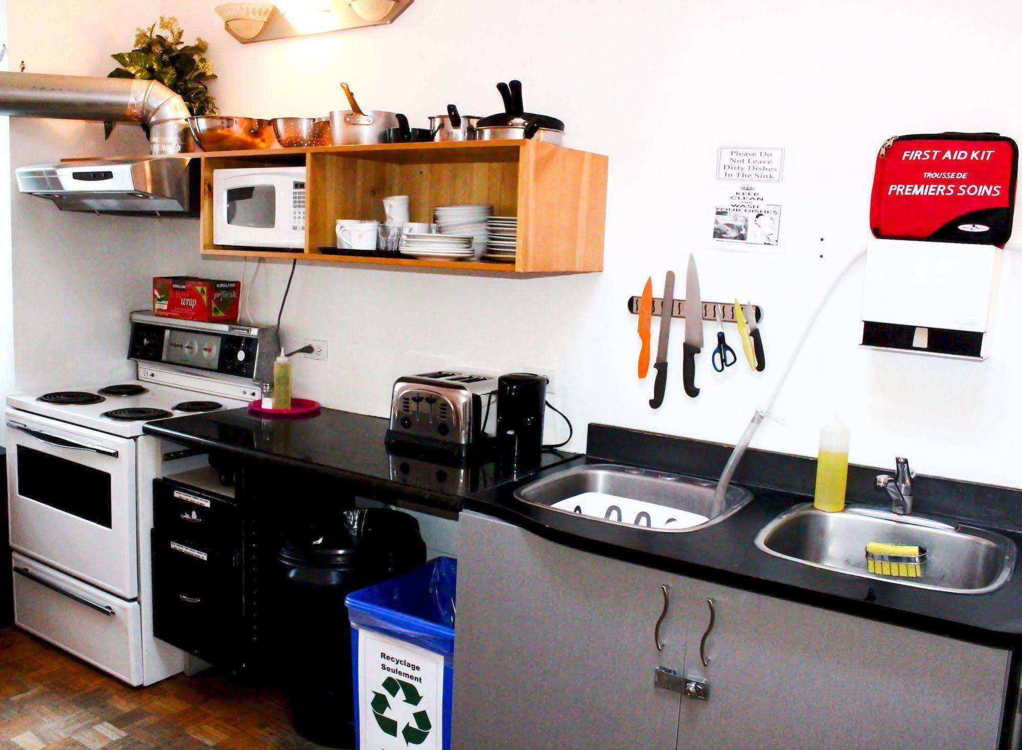 L'apero Hostel *